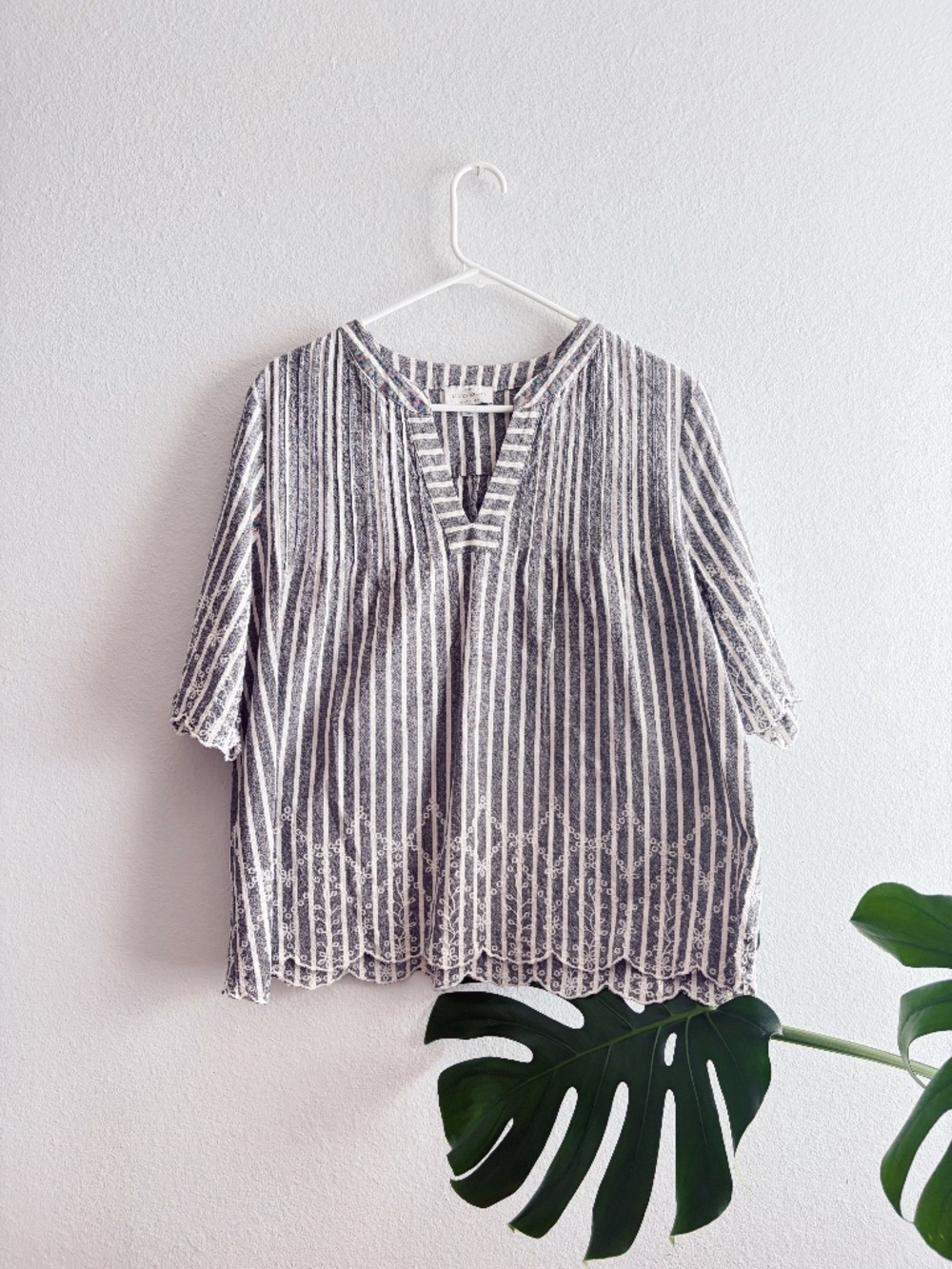 Lucky Brand Embroidered Stripe Top – XL | Excellent Used Condition